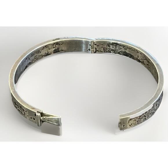 Vintage Southwestern Sterling Silver 9mm Wide Thick Hinged Bangle Bracelet 7” - Picture 3 of 15